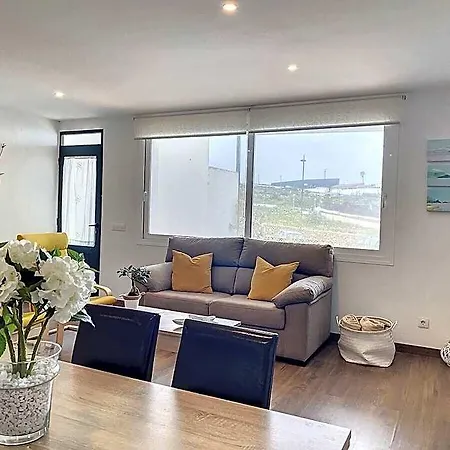 Roca Fornells, Planta Baja Con Maravilloso Patio F96 3*