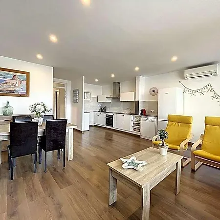 Roca Fornells, Planta Baja Con Maravilloso Patio F96 3*